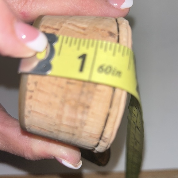 BORN LEATHER SANDALS🤎Slip On Thong Flip-Flop Style🌻Bronze Brown Size 10 - Picture 14 of 14